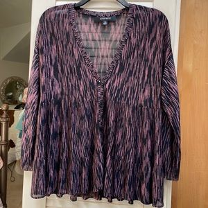 Nine West size Medium button up sheer 1/4 length sleeves lite weight sweater